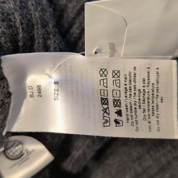 Ganni Gray Ribbed & Ruffled Sweater - Picture 7 of 9